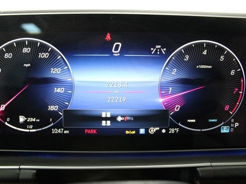 Used 2025 Mercedes-Benz GLS 450 4MATIC image 18