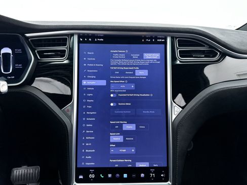 Used 2017 Tesla Model X 100D image 8