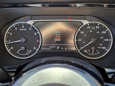 Certified 2025 Nissan Pathfinder SL image 17