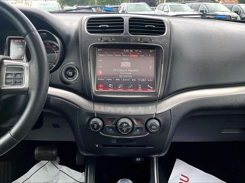 Used 2015 Dodge Journey Crossroad w/ Flexible Seating Group FWD image 36
