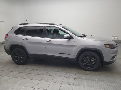 Used 2021 Jeep Cherokee Latitude Plus FWD image 11