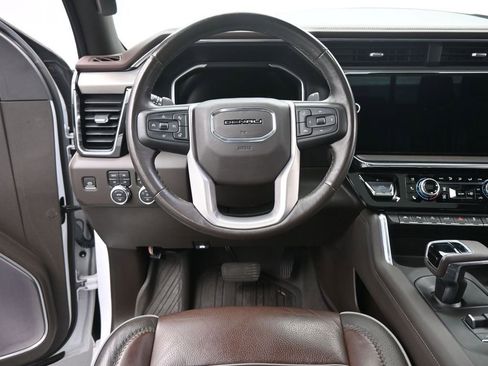 Used 2022 GMC Sierra 1500 Denali w/ Denali Reserve Package image 27