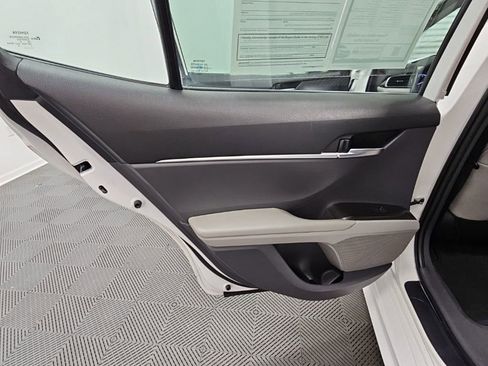 Used 2023 Toyota Camry SE FWD image 26