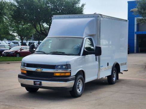 New 2025 Chevrolet Express 3500 w/ Power Convenience Package RWD image 10