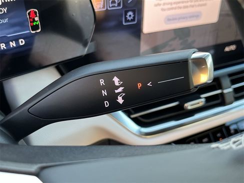 New 2026 Chevrolet Equinox EV LT image 16