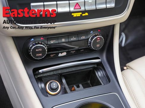 Used 2018 Mercedes-Benz CLA 250 image 20