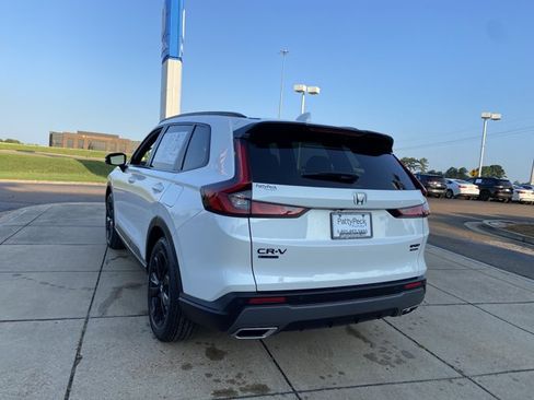 Used 2026 Honda CR-V Sport Touring image 9