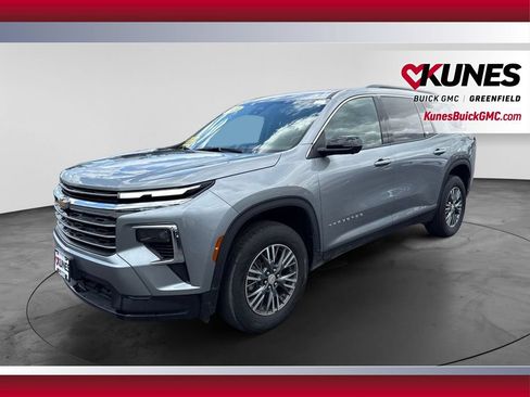 Used 2024 Chevrolet Traverse LT AWD/4WD image 12