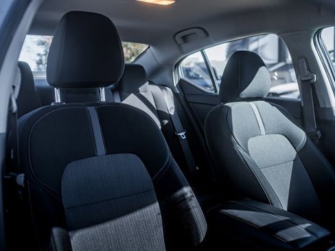 Used 2024 Nissan Sentra SV image 38