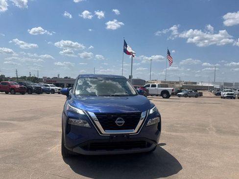 Used 2023 Nissan Rogue SV AWD/4WD image 4