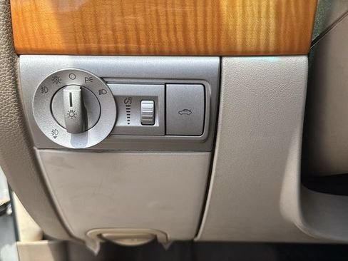 Used 2008 Lincoln MKZ FWD image 7