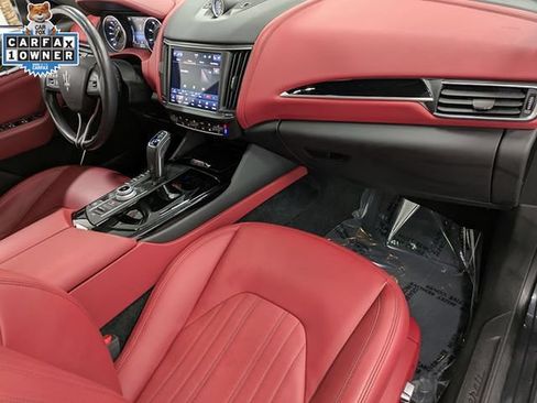 Used 2022 Maserati Levante GT AWD/4WD image 29