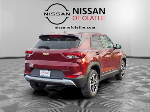 Used 2025 Chevrolet TrailBlazer LT w/ Driver Confidence Package AWD/4WD image 26