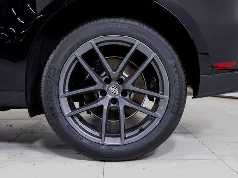 New 2026 Porsche Macan Turbo image 30