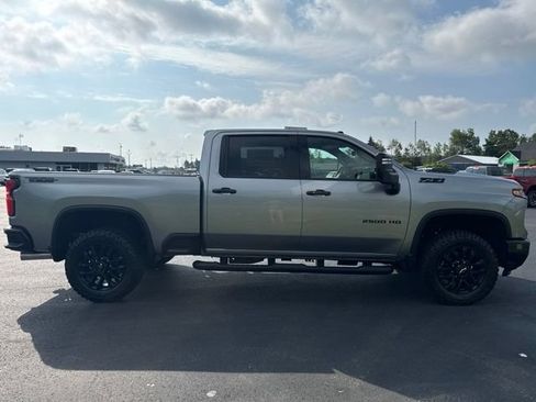 New 2026 Chevrolet Silverado 2500 LTZ w/ LTZ Plus Package AWD/4WD image 6