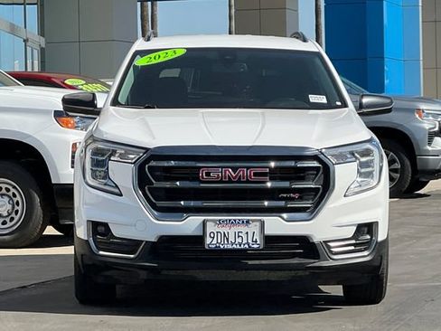 Used 2023 GMC Terrain AT4 w/ LPO, Cargo Package AWD/4WD image 9