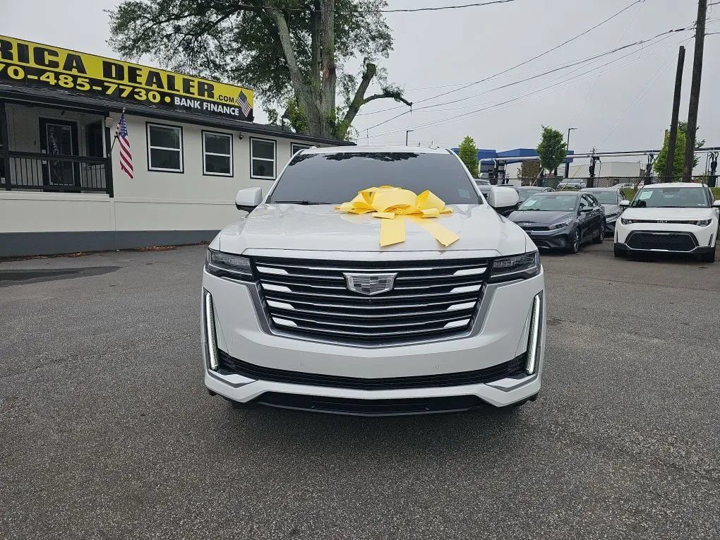 Used 2021 Cadillac Escalade Premium Luxury Platinum RWD image 3