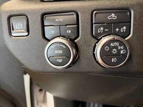 Used 2024 GMC Sierra 1500 Elevation AWD/4WD image 28