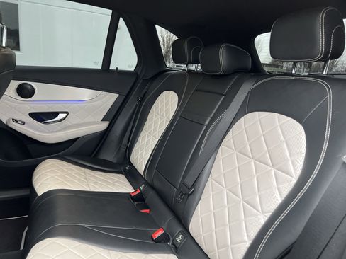 Used 2020 Mercedes-Benz GLC 300 4MATIC image 34