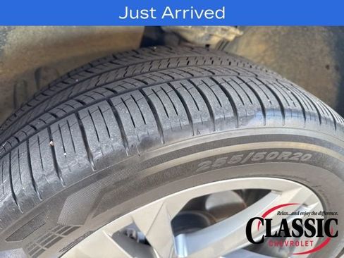 Used 2024 Volkswagen Atlas Cross Sport SEL R-Line image 16