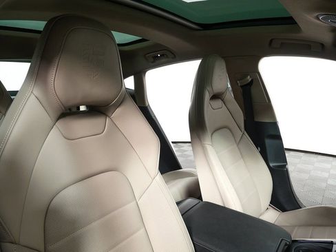 New 2026 Porsche Panamera RWD image 25