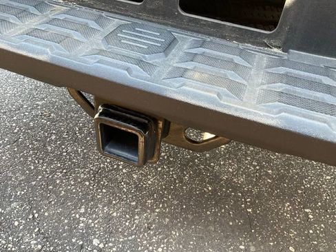 Used 2022 Toyota Tacoma SR5 w/ Technology Package RWD image 7