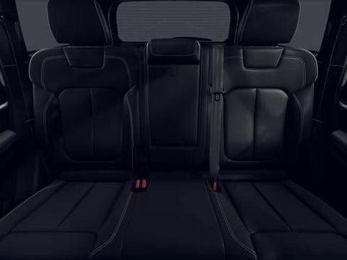 New 2026 Jeep Grand Cherokee Limited w/ Limited Altitude Package AWD/4WD image 3