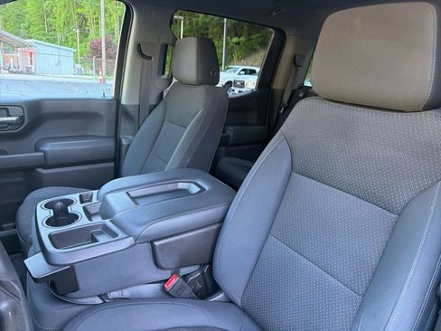 Certified 2019 Chevrolet Silverado 1500 Custom w/ Custom Value Package AWD/4WD image 11