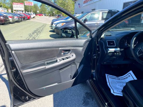 Used 2016 Subaru Crosstrek 2.0i Premium w/ Moonroof Package image 10