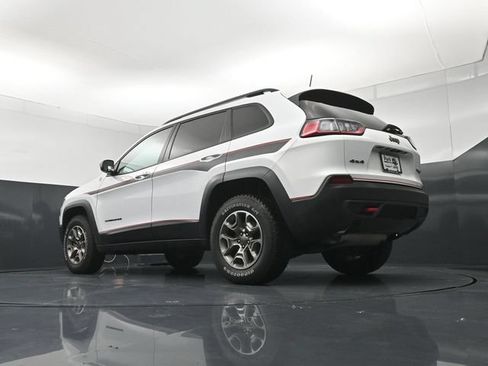 Used 2022 Jeep Cherokee Trailhawk AWD/4WD image 22