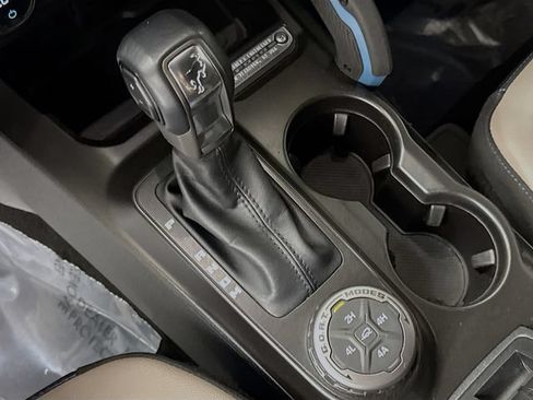 Used 2023 Ford Bronco Wildtrak AWD/4WD image 17