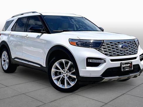 Used 2023 Ford Explorer Platinum w/ Technology Package AWD/4WD image 3