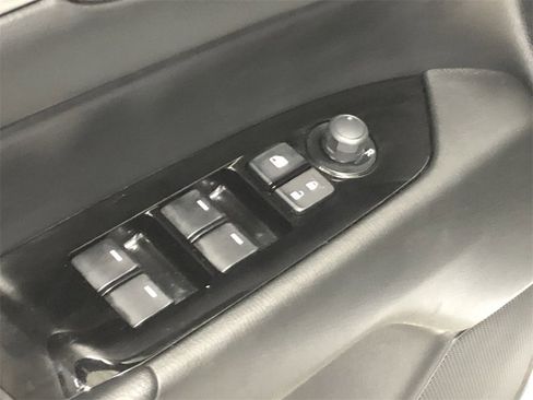 Used 2018 MAZDA CX-5 Touring image 13