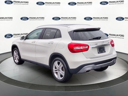Used 2018 Mercedes-Benz GLA 250 4MATIC image 3