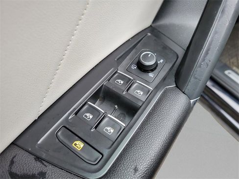 Used 2020 Volkswagen Tiguan SEL Premium R-Line w/ 3rd Row Seat Package image 13