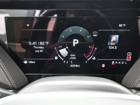 Used 2025 GMC Yukon Denali RWD image 20