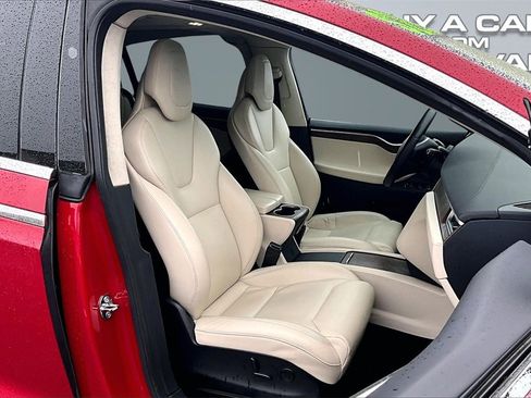 Used 2017 Tesla Model X 75D image 7