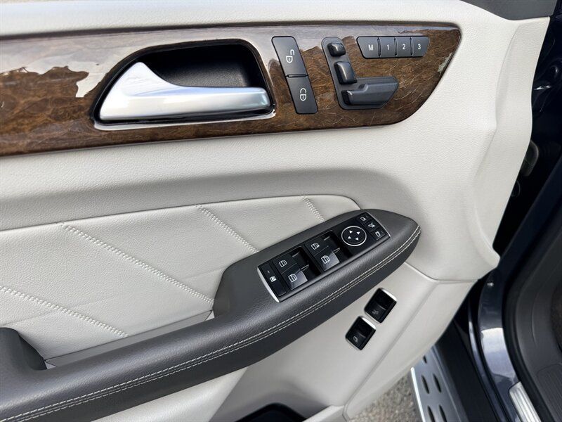 Used 2015 Mercedes-Benz GL 450 4MATIC image 20
