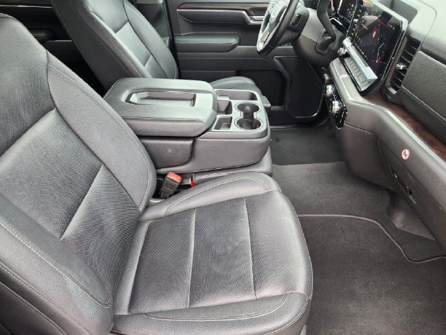 Used 2025 GMC Sierra 1500 SLT RWD image 13
