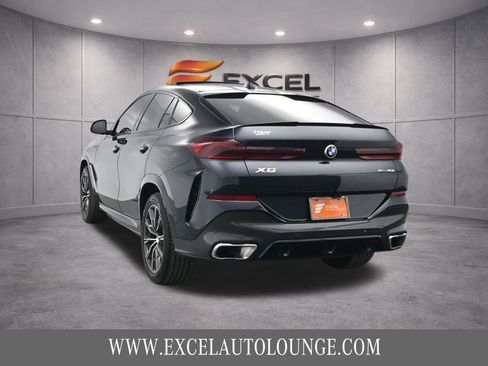 Used 2024 BMW X6 xDrive40i w/ Parking Assistance Package AWD/4WD image 5