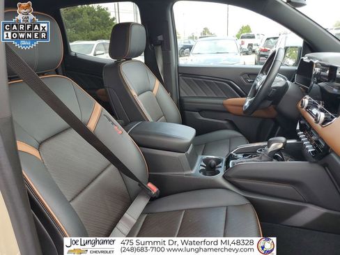 Certified 2023 GMC Canyon AT4 w/ AT4 Premium Package AWD/4WD image 29