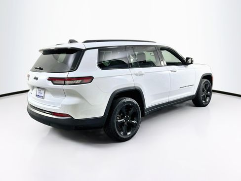 Used 2023 Jeep Grand Cherokee L Laredo AWD/4WD image 5