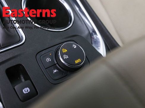 Used 2023 Chevrolet Traverse LS w/ Safety Package image 21