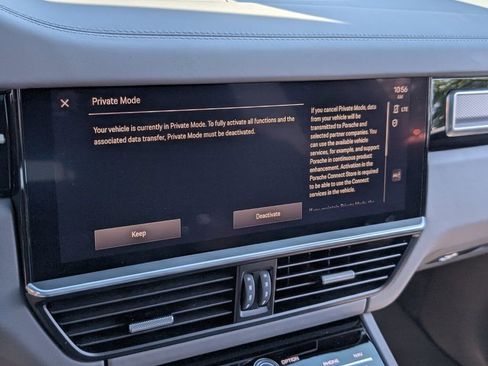 Used 2023 Porsche Cayenne image 19