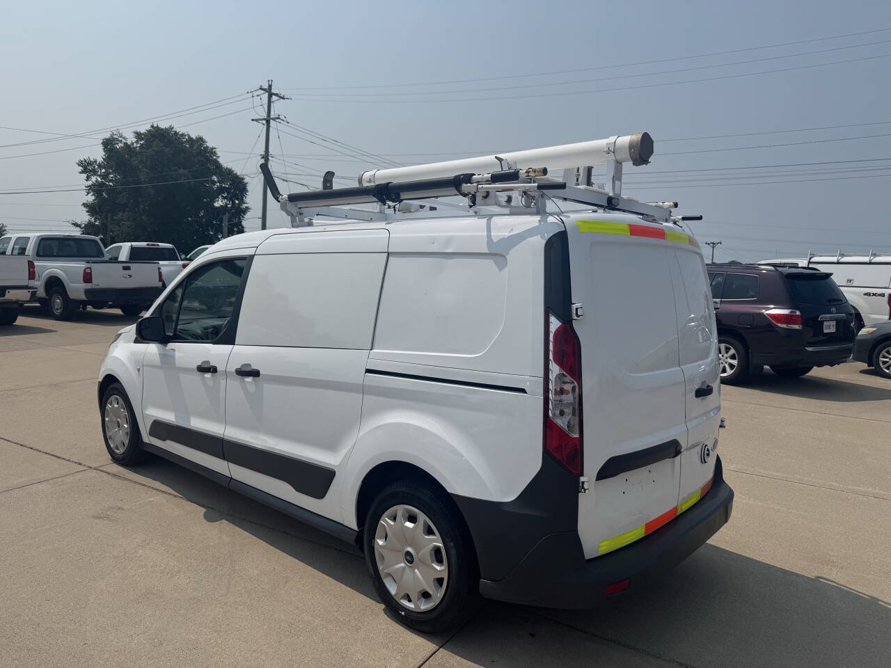 Used 2016 Ford Transit Connect XL FWD image 16