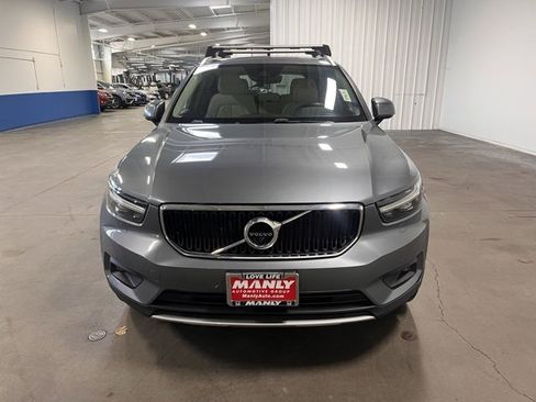 Used 2019 Volvo XC40 T5 Momentum image 8