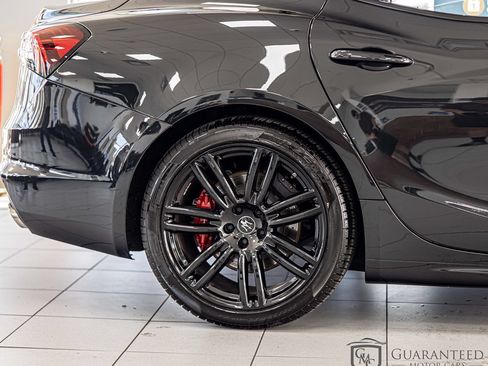 Used 2024 Maserati Ghibli Modena Q4 AWD/4WD image 10