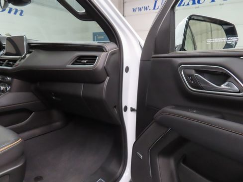 Used 2024 GMC Yukon AT4 image 32