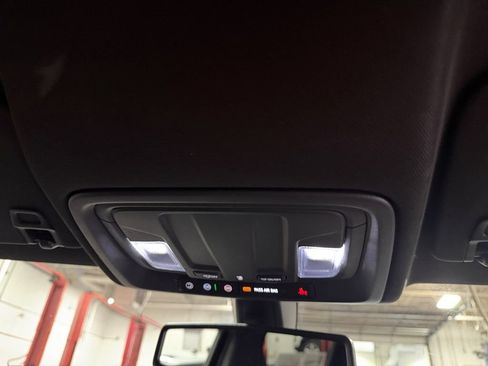 Used 2021 GMC Sierra 1500 AT4 AWD/4WD image 19