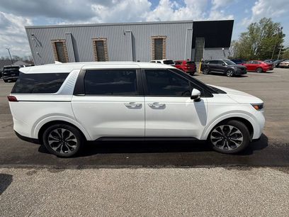 Used 2022 Kia Carnival EX